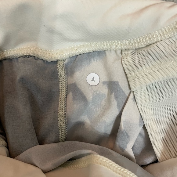 Lululemon cropped jogger - Picture 4 of 4